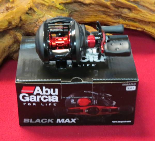 moulinet casting abu garcia black max3--droitier