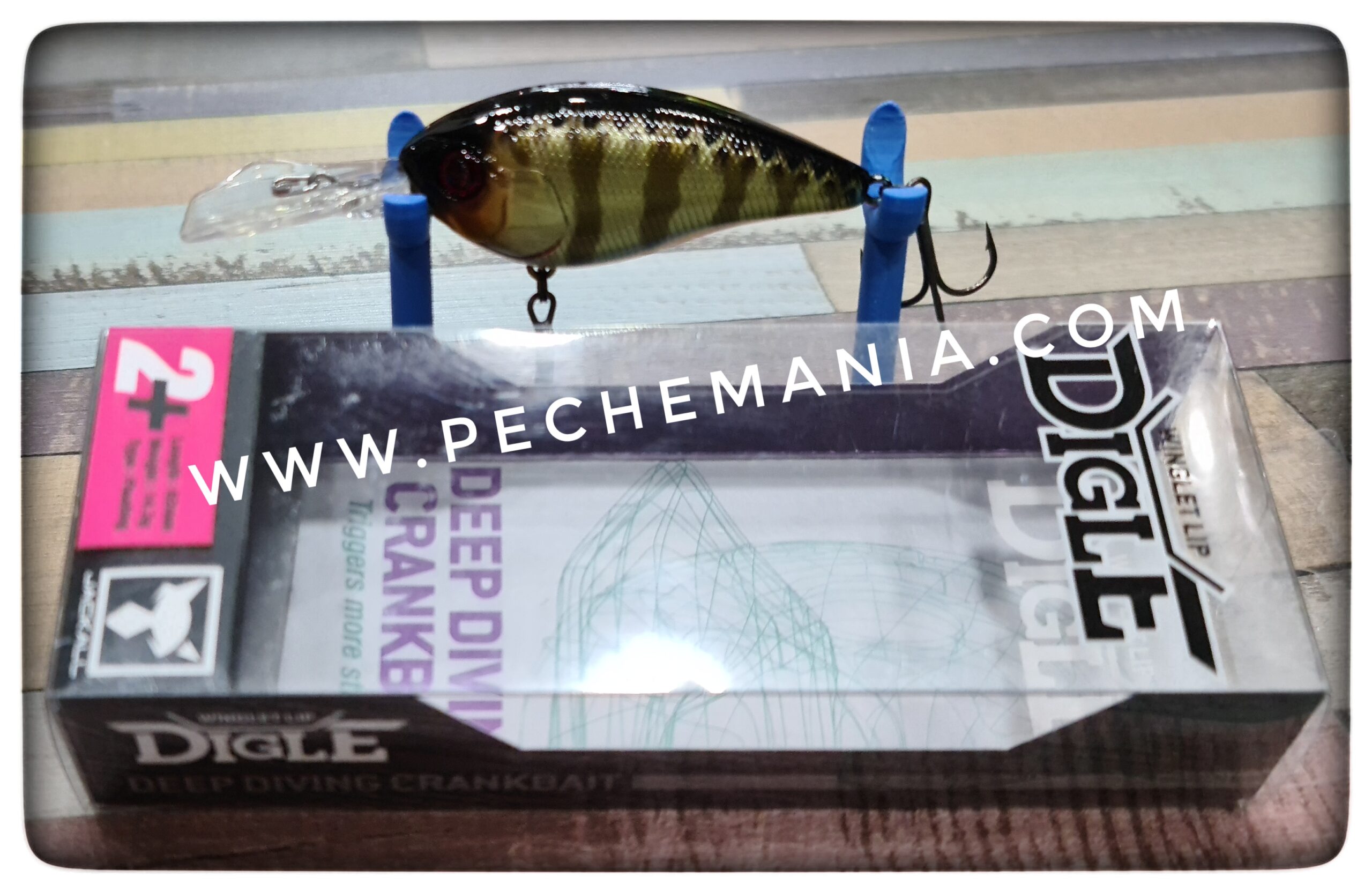 Jackall DIGLE Crankbait JDIG2-GARS – 2.4" 1/2 Oz Ghost Ar Shad – Fishing Lure